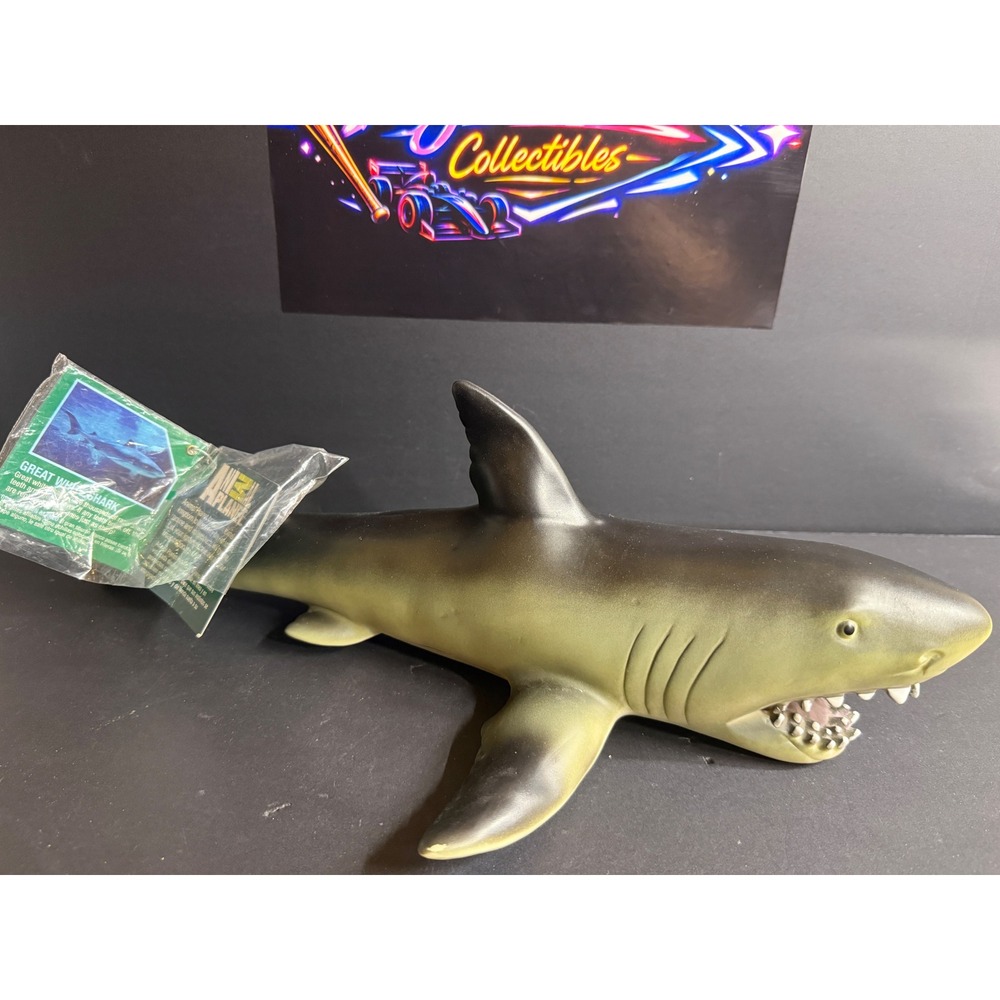 Animal Planet Great White Shark Foam Toy Figure 2012 Toys R Us Discovery #T1223 - Picture 2 of 5